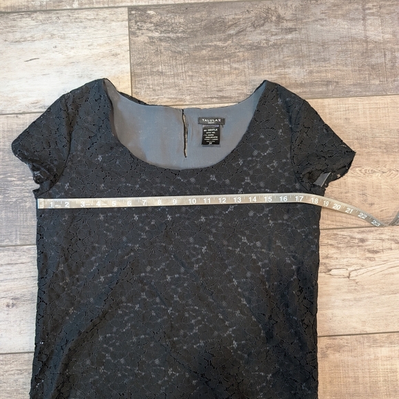 Talula Black Flutter Sleeve Sequin Blouse - Picture 6 of 7